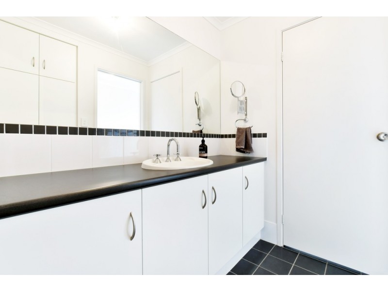 9 Signal Street, Seaford Meadows SA 5169