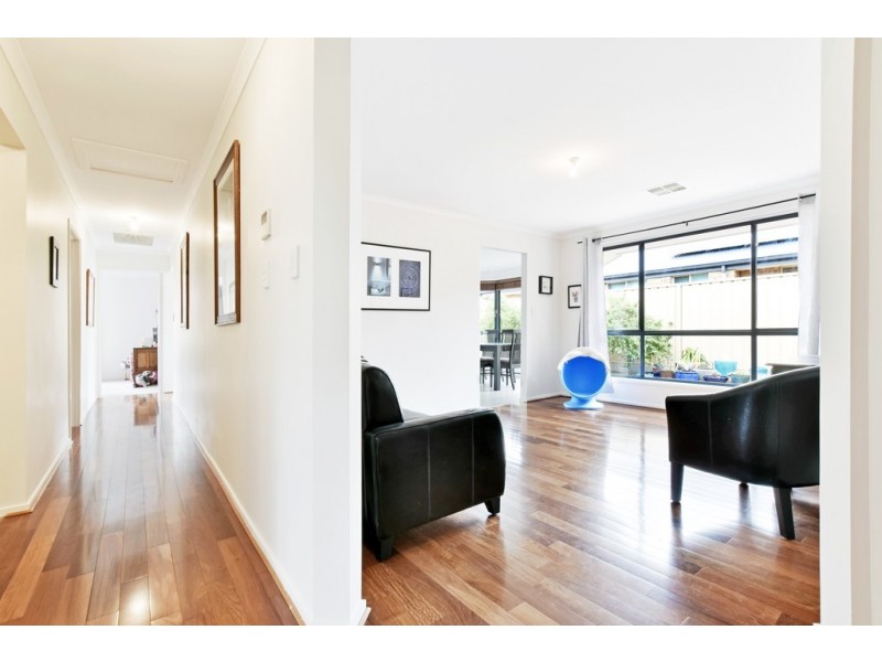 9 Signal Street, Seaford Meadows SA 5169