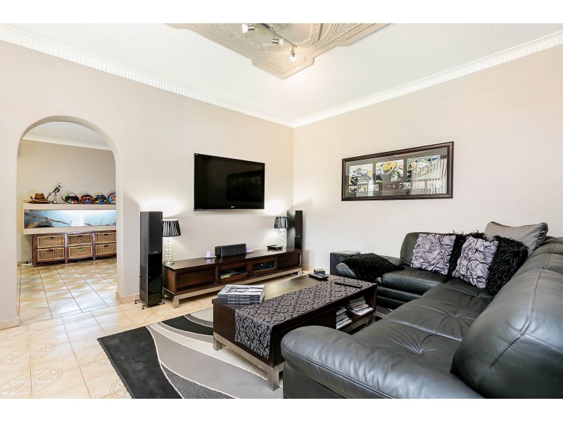 19 Falkirk Avenue, Seaton SA 5023