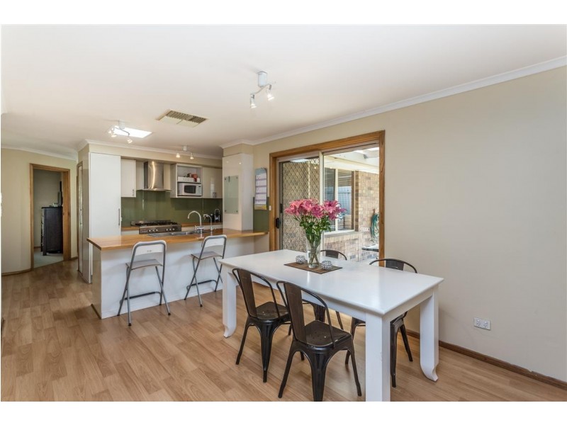 58 Mawson Circuit, Woodcroft SA 5162