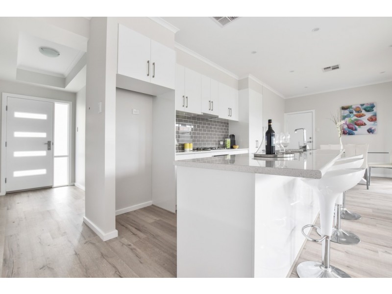 3 Hawk Street, Port Willunga SA 5173