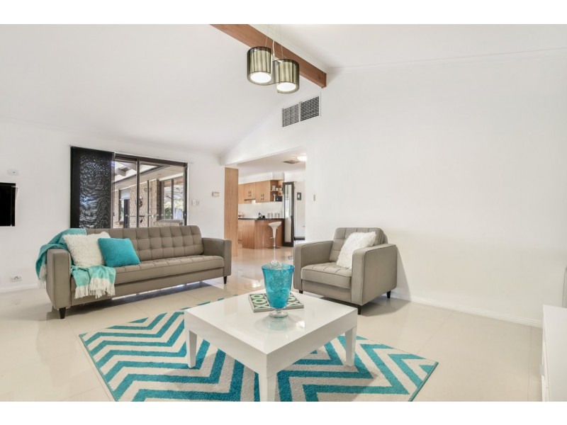 63 Sir James Hardy Way, Woodcroft SA 5162