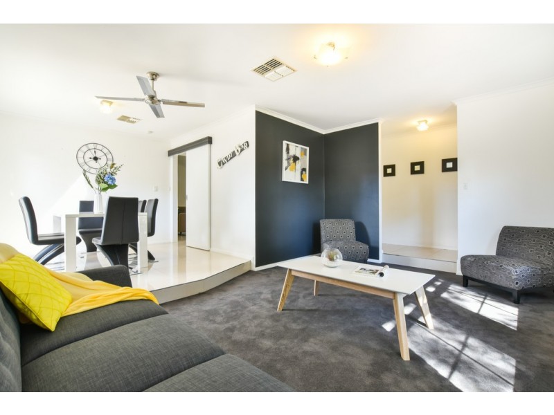 63 Sir James Hardy Way, Woodcroft SA 5162