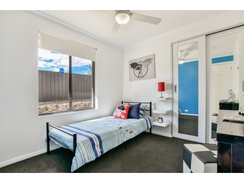 63 Sir James Hardy Way, Woodcroft SA 5162