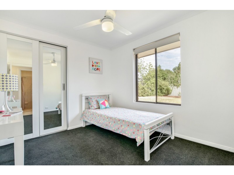 63 Sir James Hardy Way, Woodcroft SA 5162