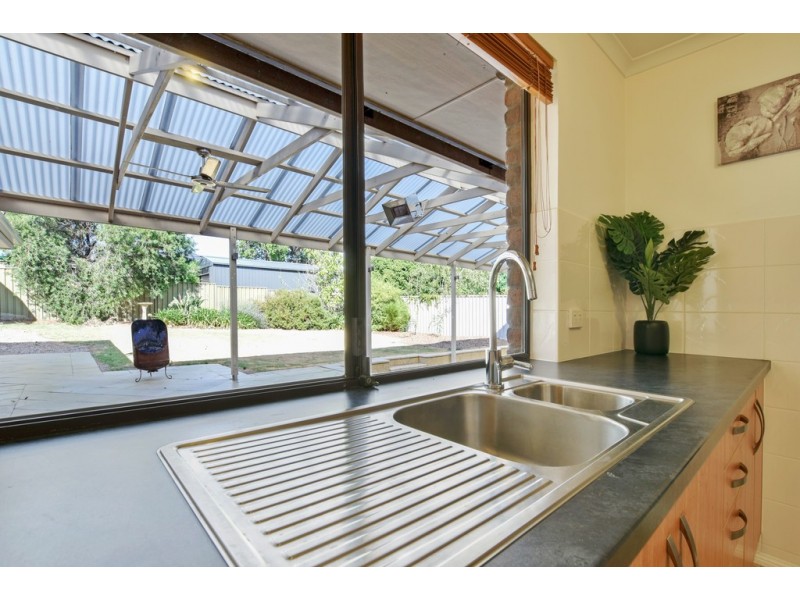 63 Sir James Hardy Way, Woodcroft SA 5162