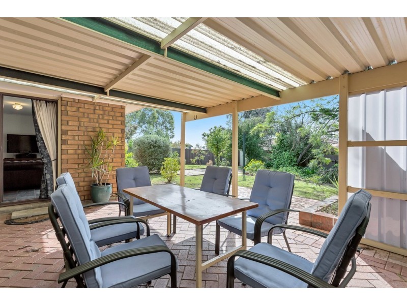 11 Claremont Street, Morphett Vale SA 5162