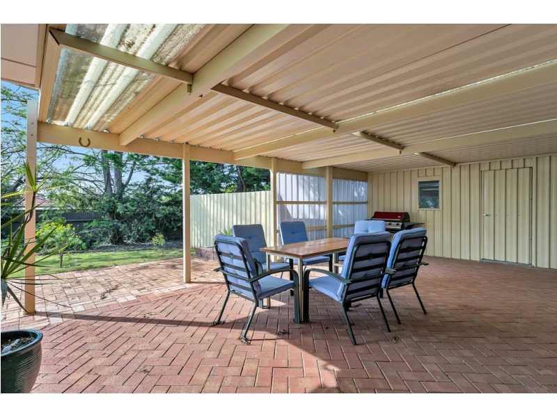 11 Claremont Street, Morphett Vale SA 5162