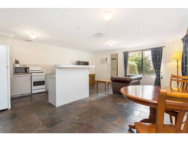 11 Claremont Street, Morphett Vale SA 5162