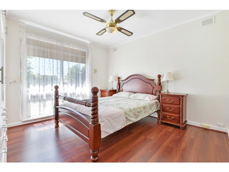 15 Applecross Avenue, Morphett Vale SA 5162