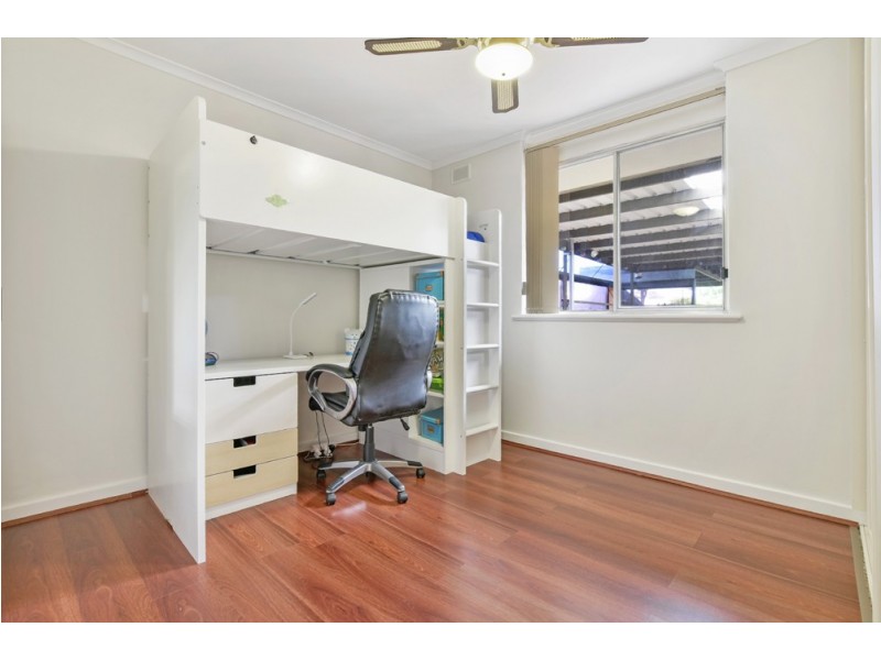 15 Applecross Avenue, Morphett Vale SA 5162