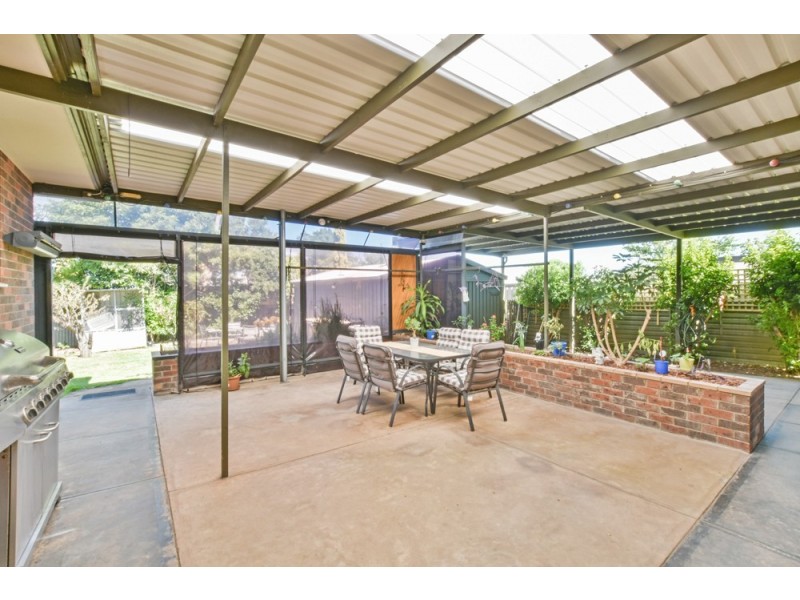 15 Applecross Avenue, Morphett Vale SA 5162