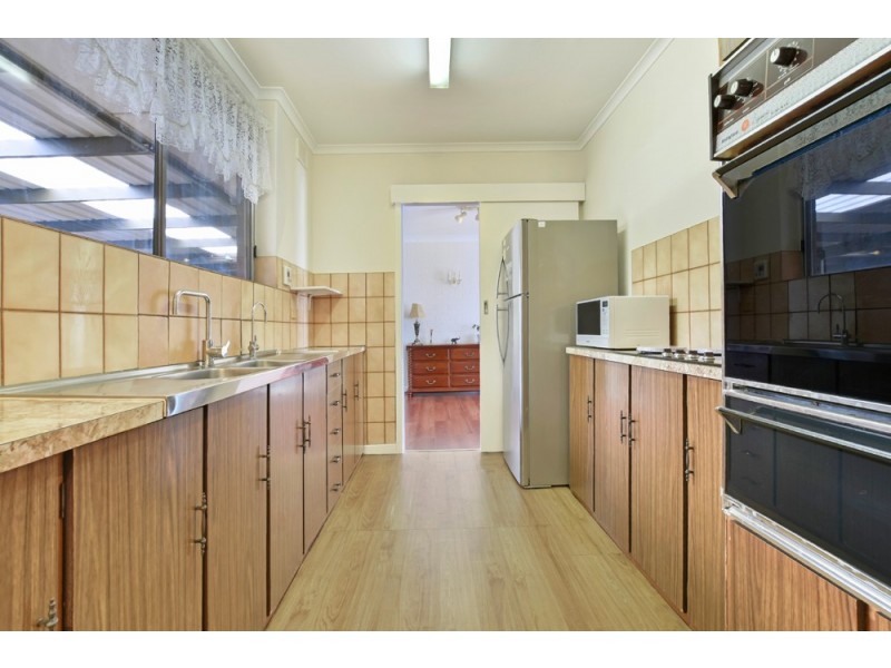 15 Applecross Avenue, Morphett Vale SA 5162