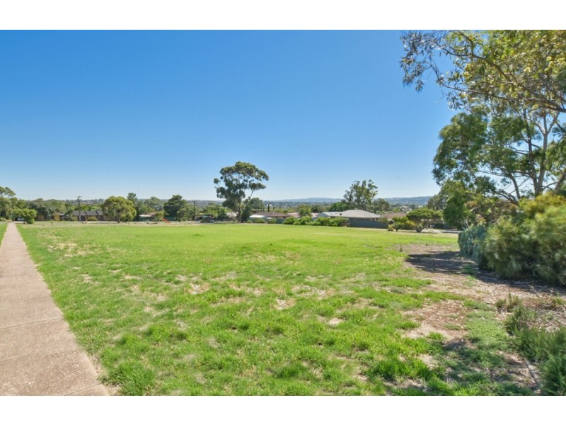 15 Applecross Avenue, Morphett Vale SA 5162