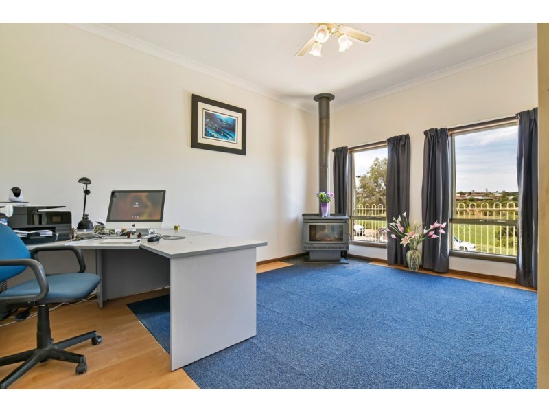 77 Capella Drive, Hallett Cove SA 5158