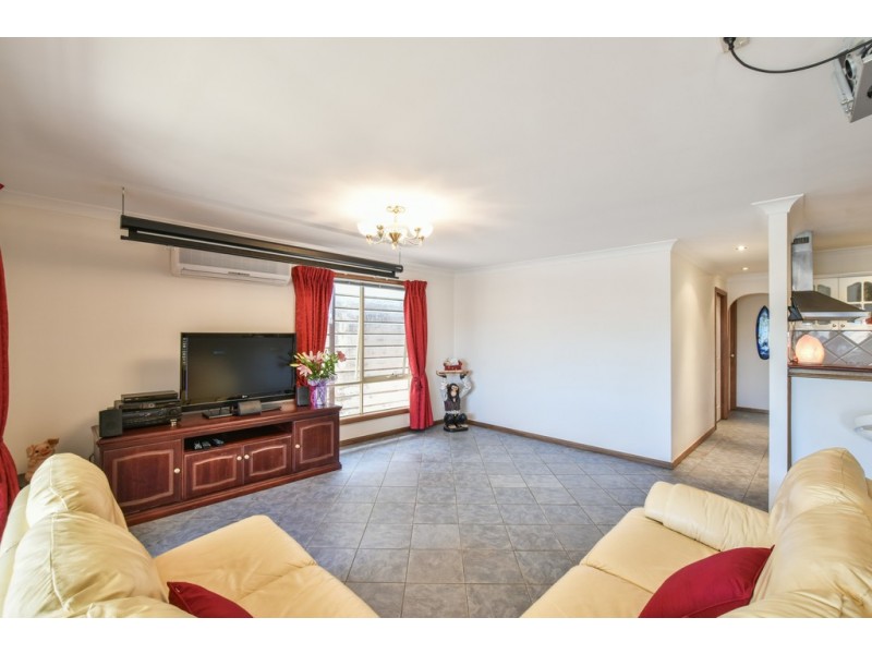 77 Capella Drive, Hallett Cove SA 5158