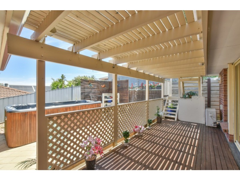 77 Capella Drive, Hallett Cove SA 5158