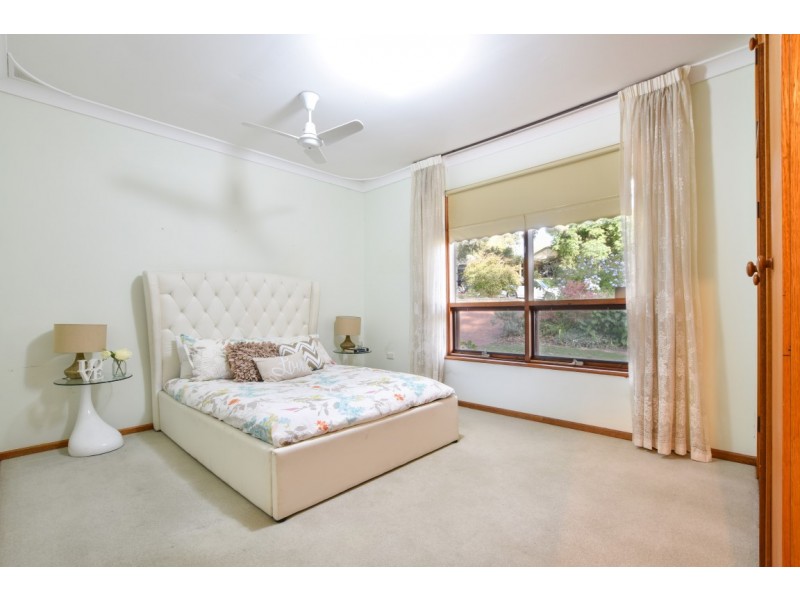25 Minta Road, Happy Valley SA 5159