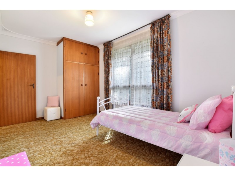 25 Minta Road, Happy Valley SA 5159