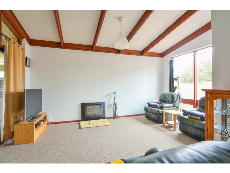 12 Glenalvon Drive, Flagstaff Hill SA 5159