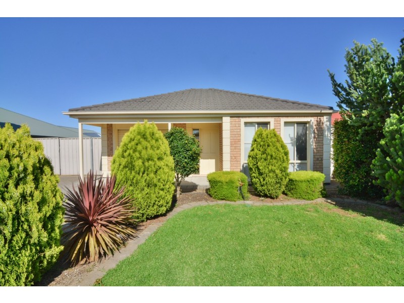 8 Autumn Court, Woodcroft SA 5162