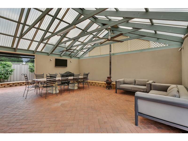 26 Simone Crescent, Morphett Vale SA 5162