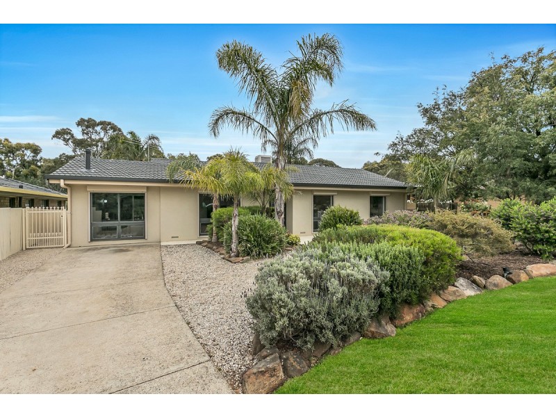 40 Southbound Avenue, Aberfoyle Park SA 5159