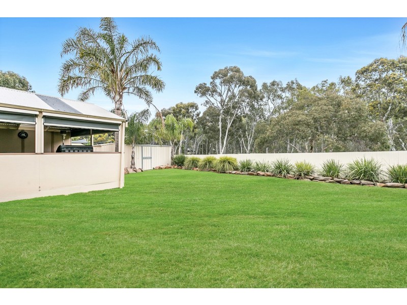 40 Southbound Avenue, Aberfoyle Park SA 5159