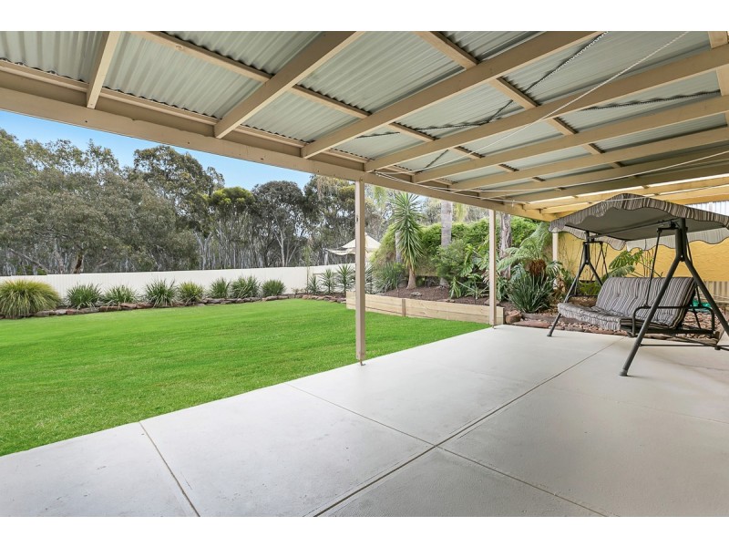 40 Southbound Avenue, Aberfoyle Park SA 5159