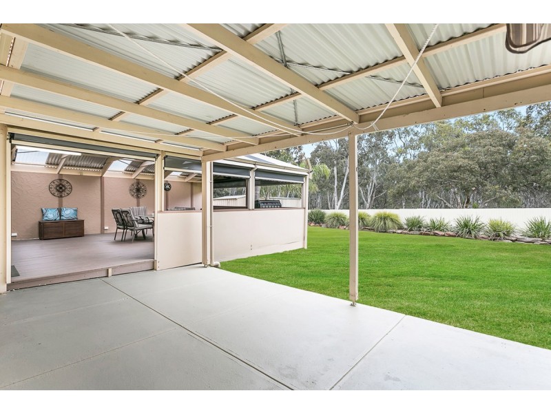 40 Southbound Avenue, Aberfoyle Park SA 5159