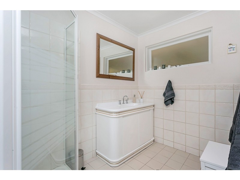 40 Southbound Avenue, Aberfoyle Park SA 5159