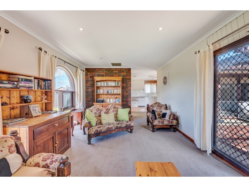 27 Nedland Crescent, Port Noarlunga South SA 5167