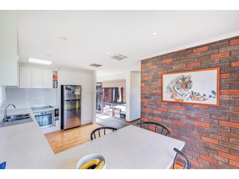 27 Nedland Crescent, Port Noarlunga South SA 5167