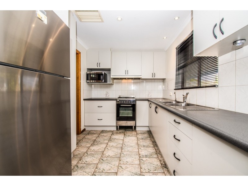 17 Ogwell Crescent, Reynella East SA 5161