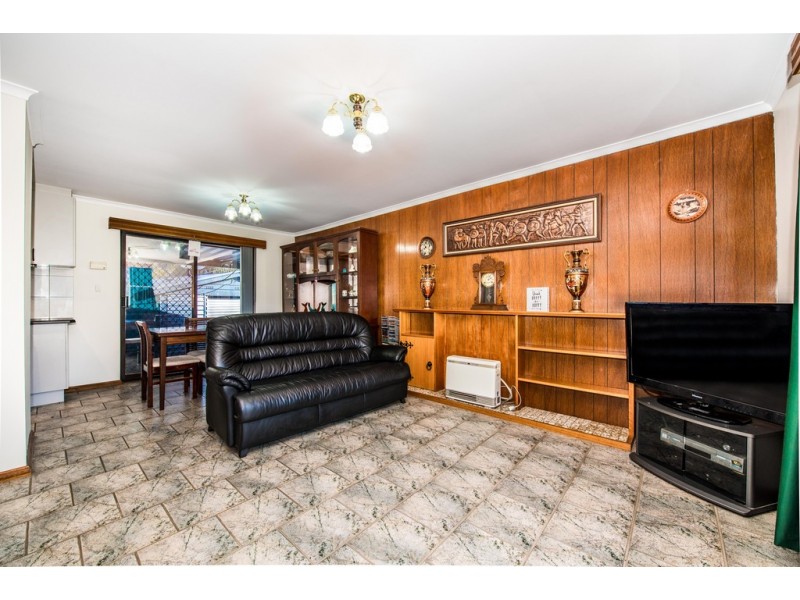 17 Ogwell Crescent, Reynella East SA 5161