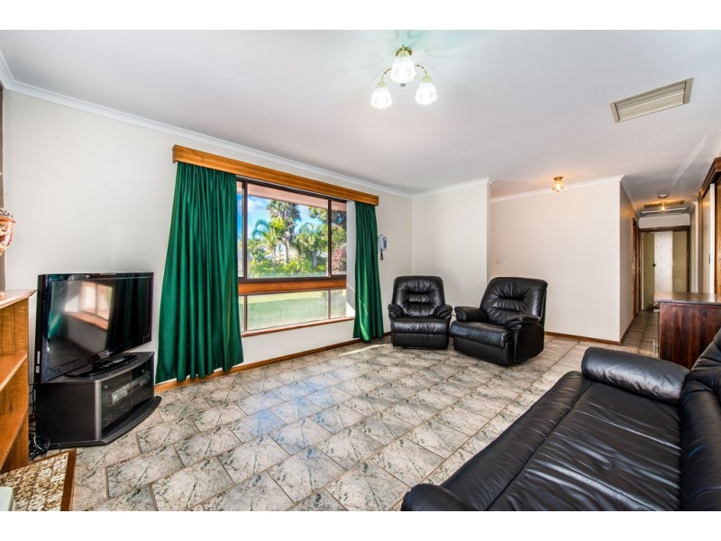 17 Ogwell Crescent, Reynella East SA 5161