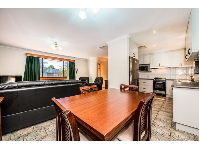 17 Ogwell Crescent, Reynella East SA 5161