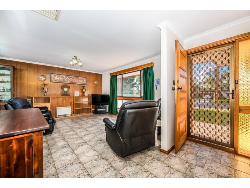 17 Ogwell Crescent, Reynella East SA 5161