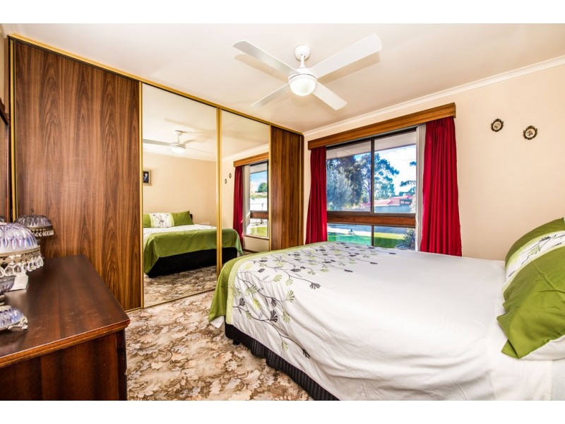 17 Ogwell Crescent, Reynella East SA 5161