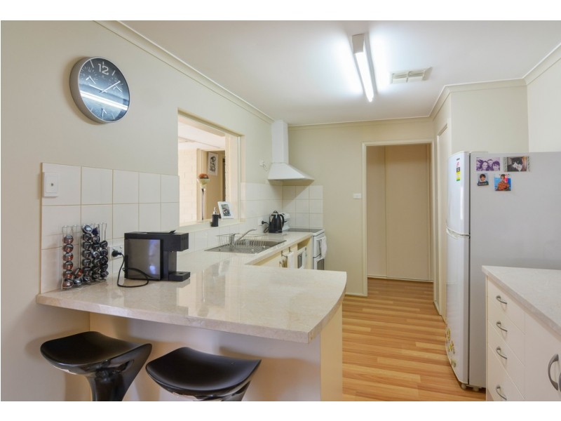 31 Kalgoorlie Avenue, Port Noarlunga South SA 5167