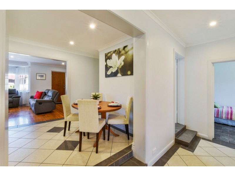 5 Burns Court, Morphett Vale SA 5162