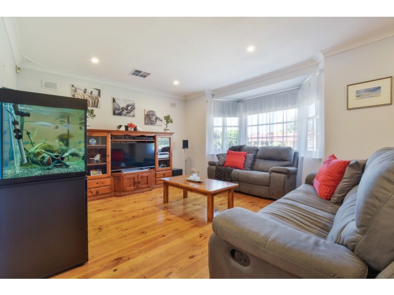 5 Burns Court, Morphett Vale SA 5162