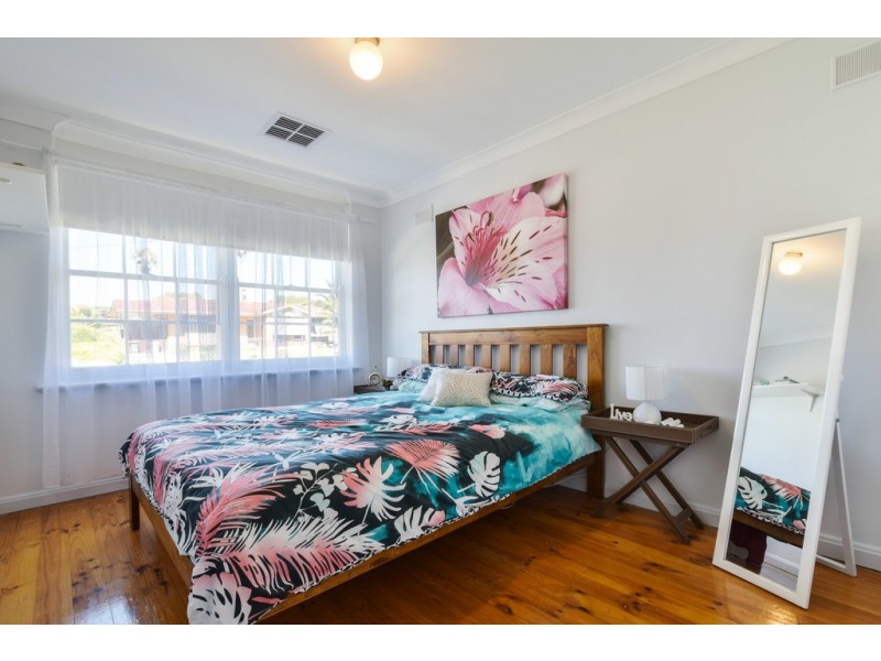 5 Burns Court, Morphett Vale SA 5162