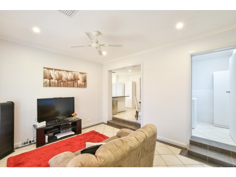 5 Burns Court, Morphett Vale SA 5162