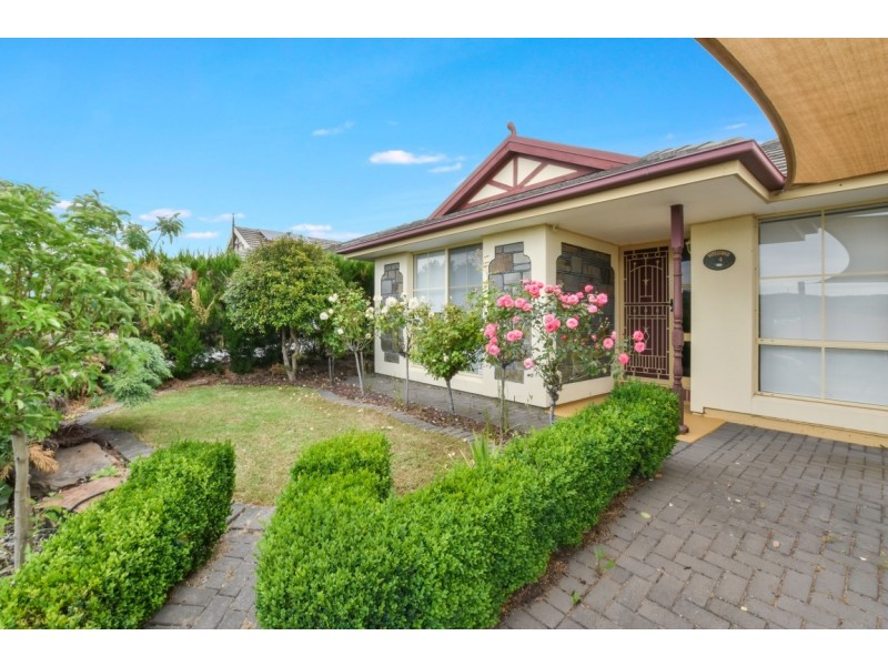14 Excelsior Grove, Woodcroft SA 5162
