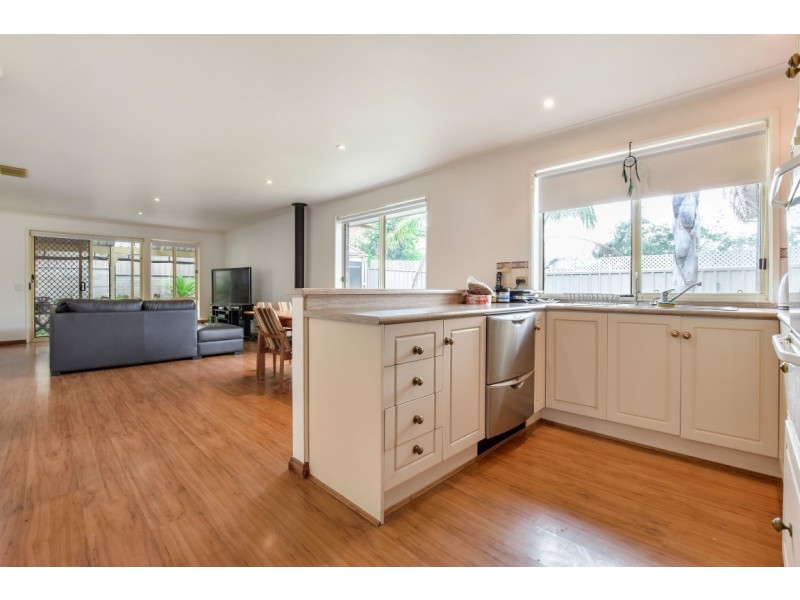 14 Excelsior Grove, Woodcroft SA 5162