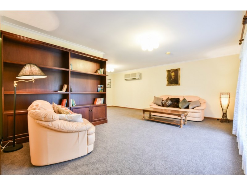 51 Sherebrooke Boulevard, Woodcroft SA 5162