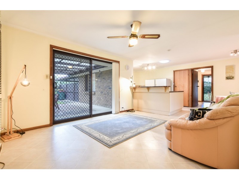 51 Sherebrooke Boulevard, Woodcroft SA 5162