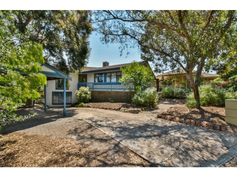 22 Montana Drive, Happy Valley SA 5159