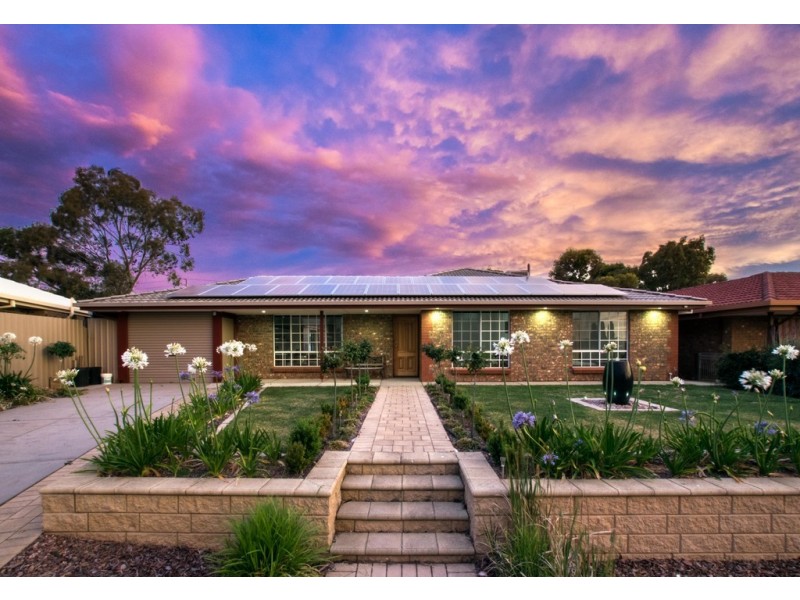 33 Derek Crescent, Morphett Vale SA 5162
